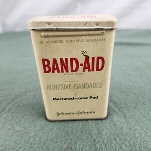 Vintage Johnson & Johnson Band-Aid Tin Box Band Aid Mercurochrome Pad. Empty.